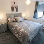 בית נופש Cha Cha's וויטבי